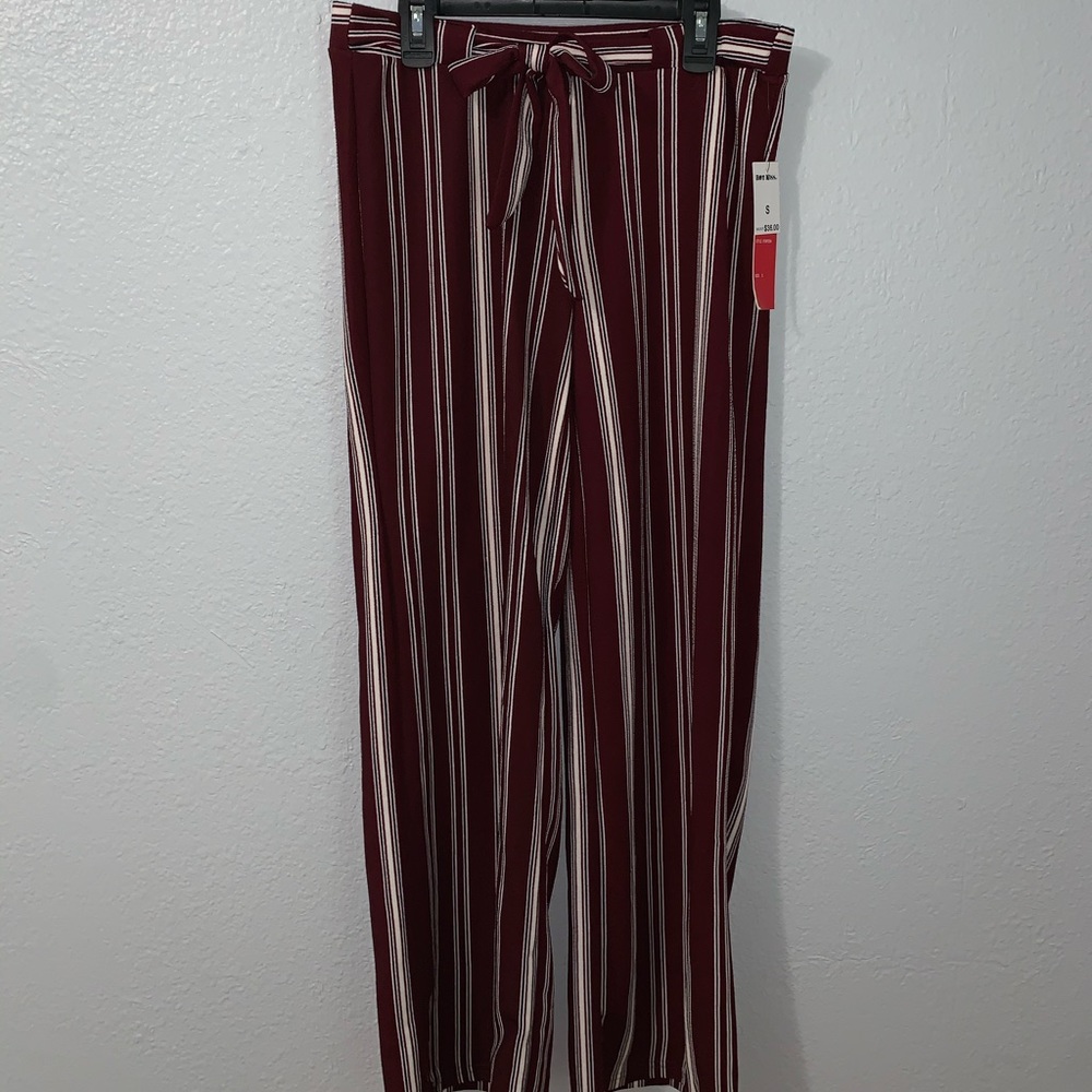 Juniors’ Red Flowy Dress Pants